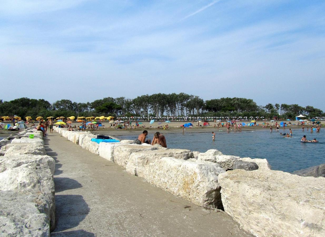 Pini Village Lido Altanea カオルレ エクステリア 写真