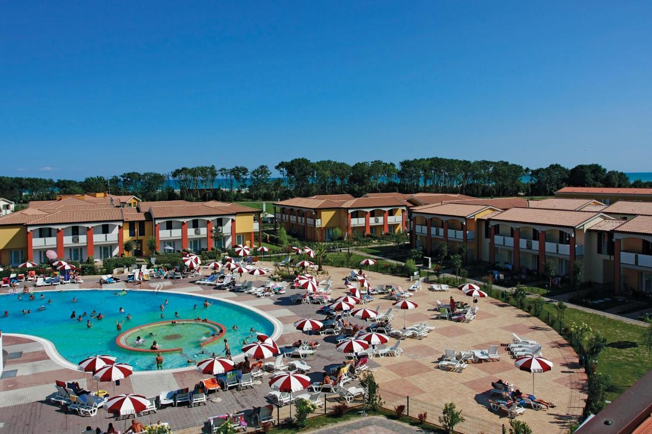 Pini Village Lido Altanea カオルレ エクステリア 写真