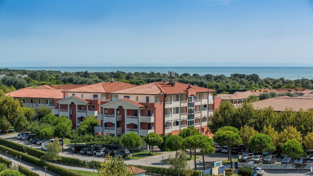 Pini Village Lido Altanea カオルレ エクステリア 写真