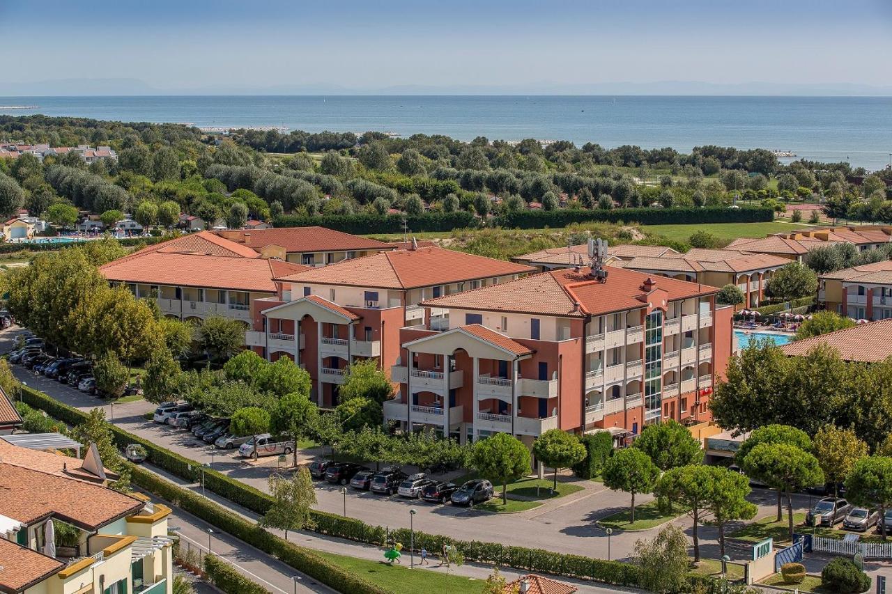 Pini Village Lido Altanea カオルレ エクステリア 写真