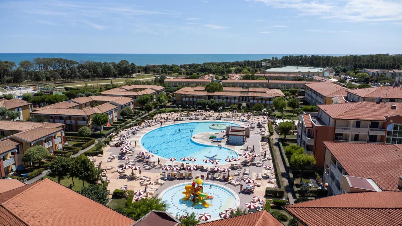 Pini Village Lido Altanea カオルレ エクステリア 写真